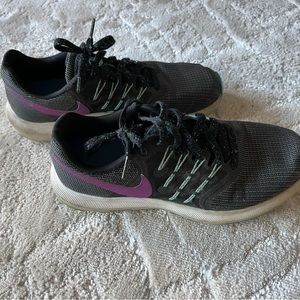 Women Nike running sport gray shoes size US 8.5